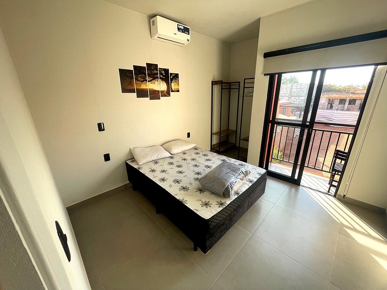 Sobrado em Condomínio com lazer - Vista p/ Clube