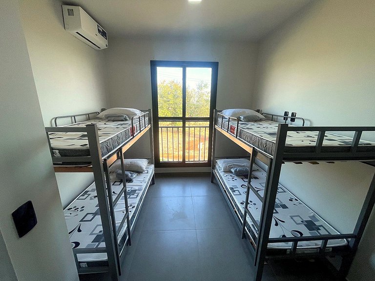 Sobrado em Condomínio com lazer - Vista p/ Clube