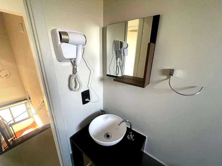 Sobrado em Condomínio com lazer - Vista p/ Clube