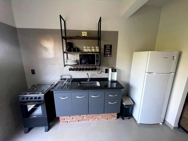 Sobrado em Condomínio com lazer - Vista p/ Clube