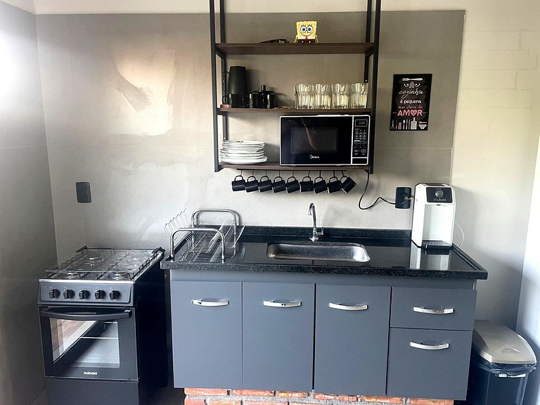 Sobrado em Condomínio com lazer - Vista p/ Clube