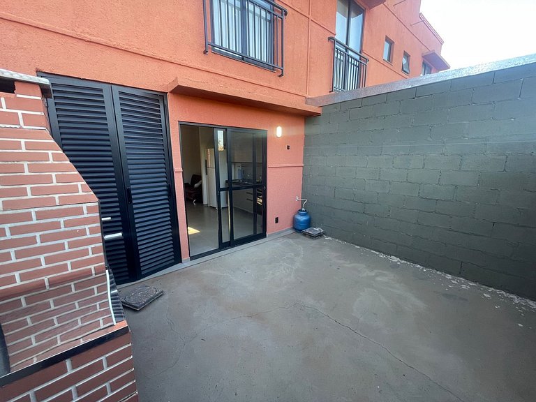 CASA 3 - Condomínio ao lado do Grandes Lagos