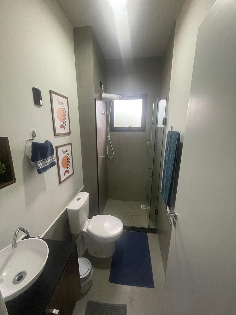 Casa em condomínio ao lado do Grandes Lagos - C4