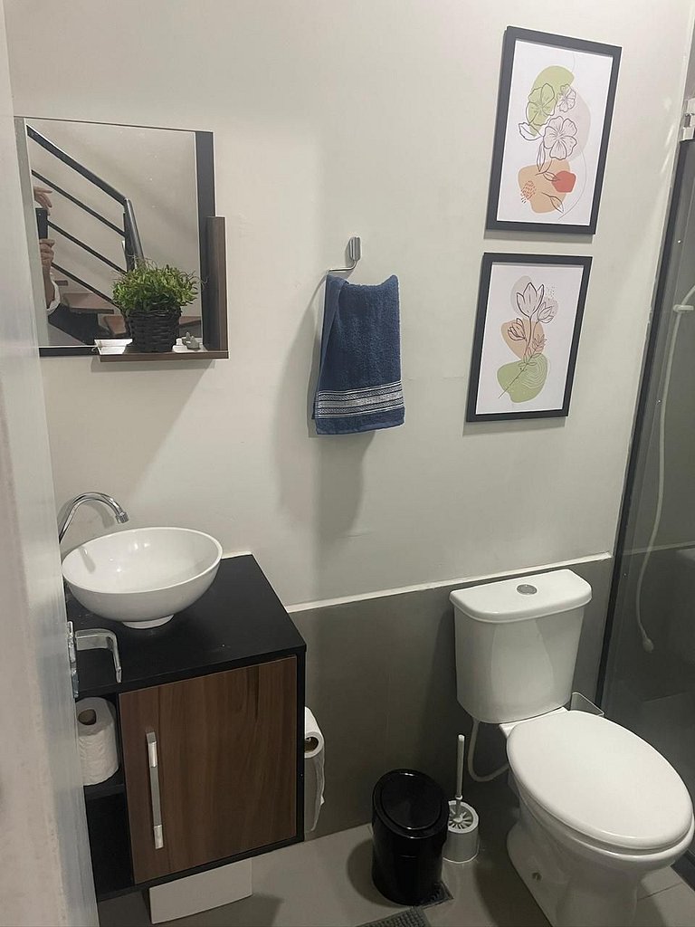 Casa em condomínio ao lado do Grandes Lagos - C4