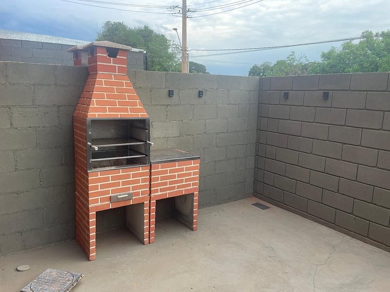 Casa em condomínio ao lado do Grandes Lagos - C4