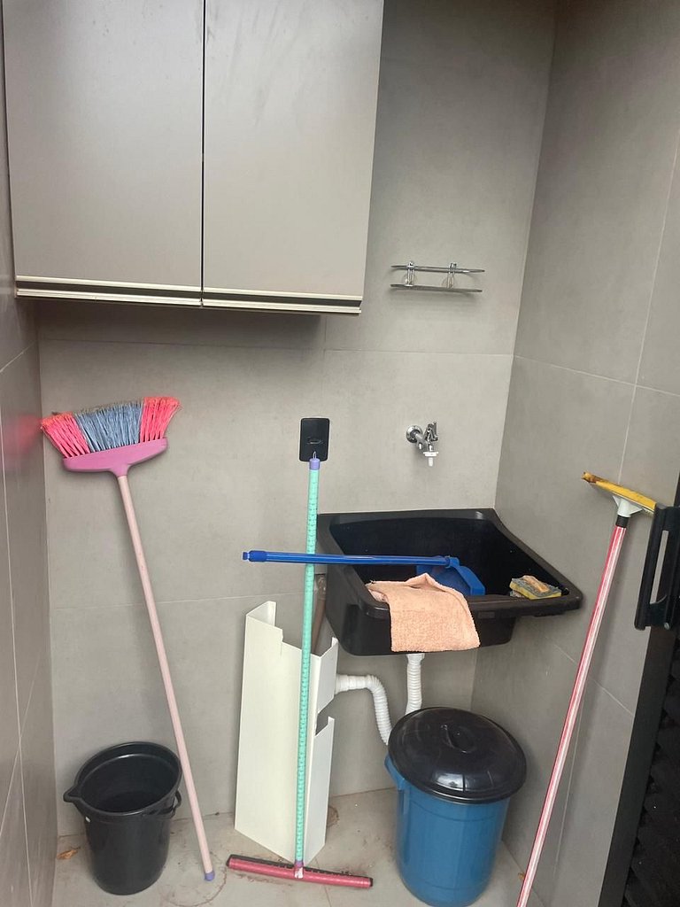 Casa em condomínio ao lado do Grandes Lagos - C4