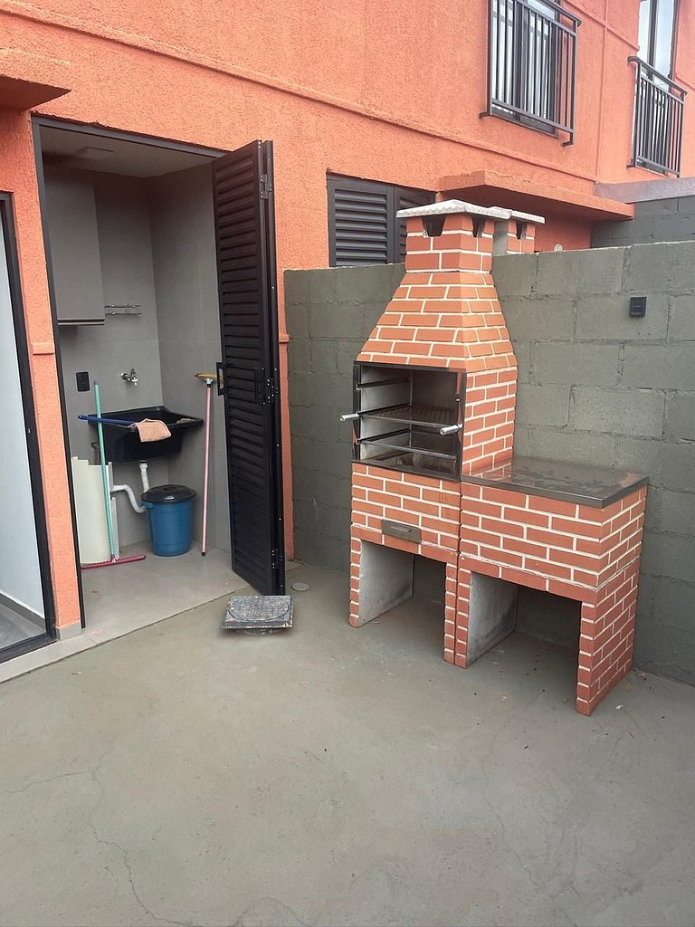 Casa em condomínio ao lado do Grandes Lagos - C4