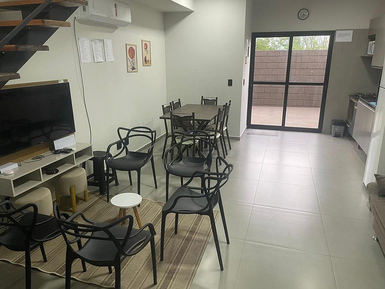 Casa em condomínio ao lado do Grandes Lagos - C4